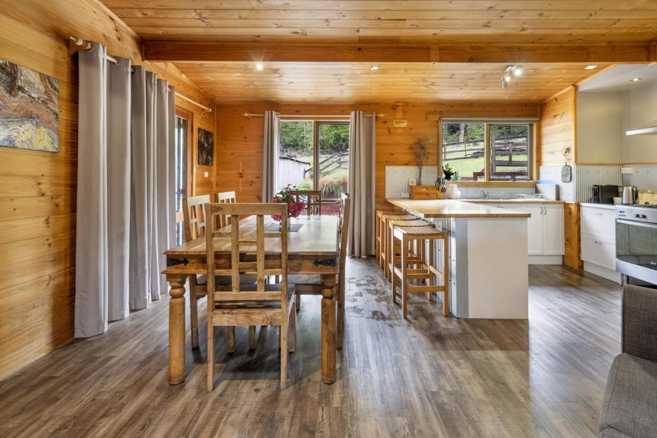 Mole Creek Cabins Ngoại thất bức ảnh